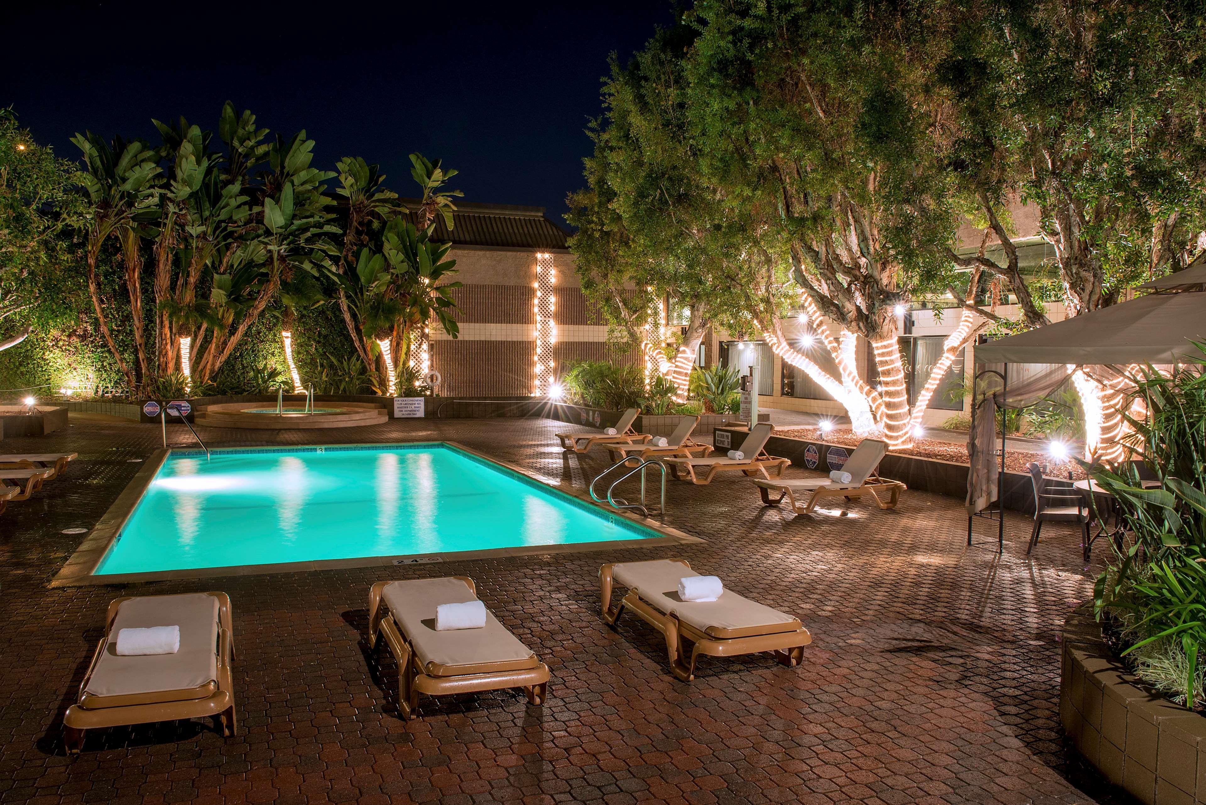 ดับเบิลทรี บาย ฮิลตัน วิตเทียร์ ลอส แองเจลิส Hotel Whittier ภายนอก รูปภาพ