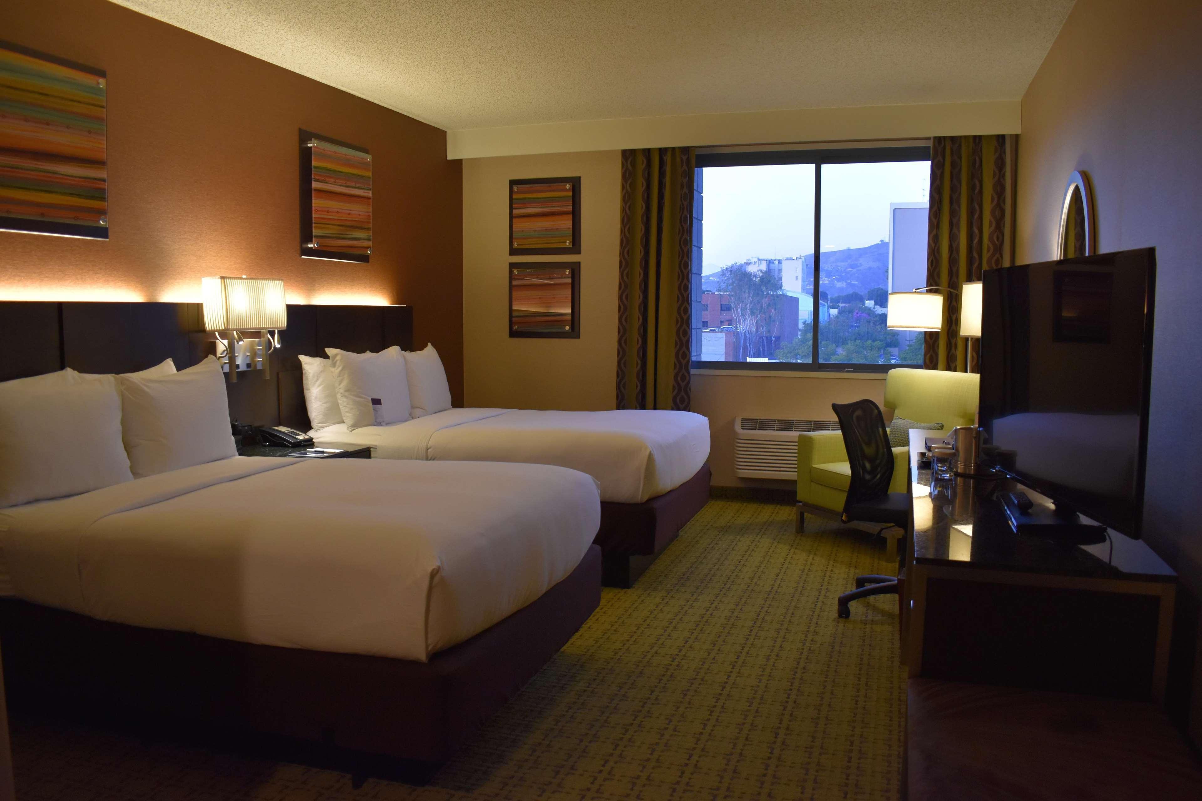ดับเบิลทรี บาย ฮิลตัน วิตเทียร์ ลอส แองเจลิส Hotel Whittier ภายนอก รูปภาพ
