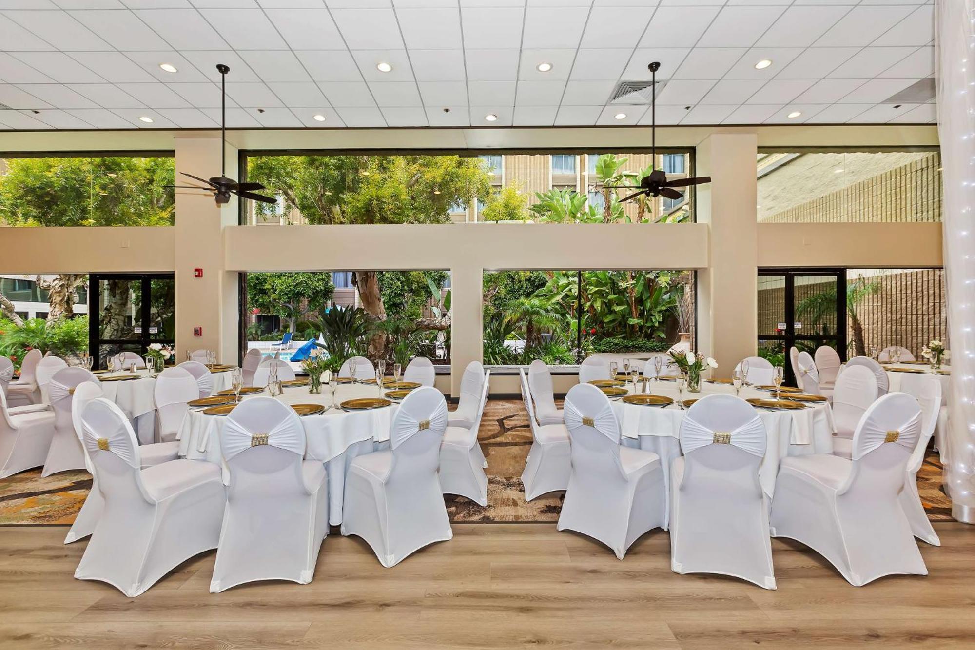 ดับเบิลทรี บาย ฮิลตัน วิตเทียร์ ลอส แองเจลิส Hotel Whittier ภายนอก รูปภาพ
