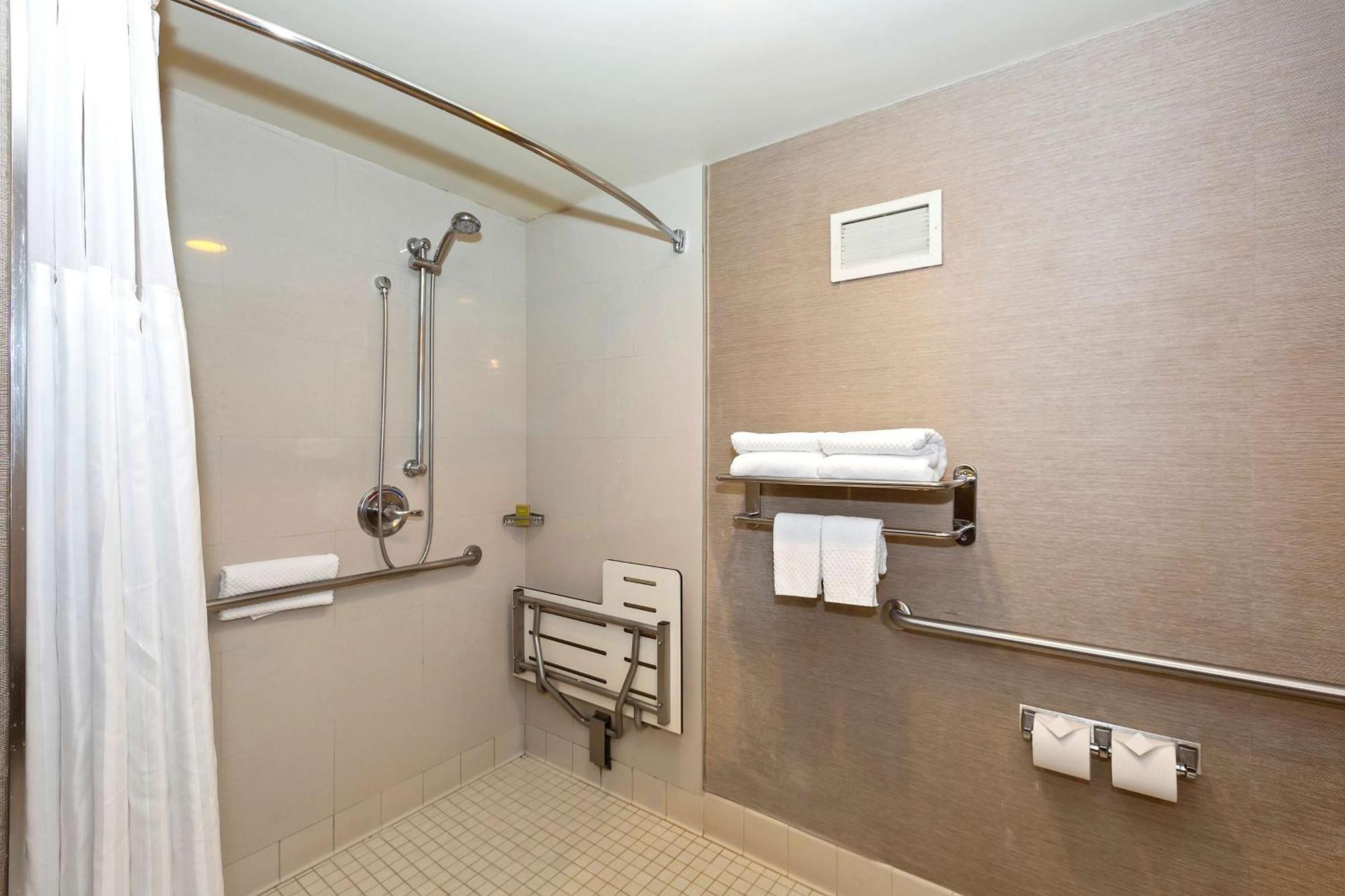 ดับเบิลทรี บาย ฮิลตัน วิตเทียร์ ลอส แองเจลิส Hotel Whittier ภายนอก รูปภาพ