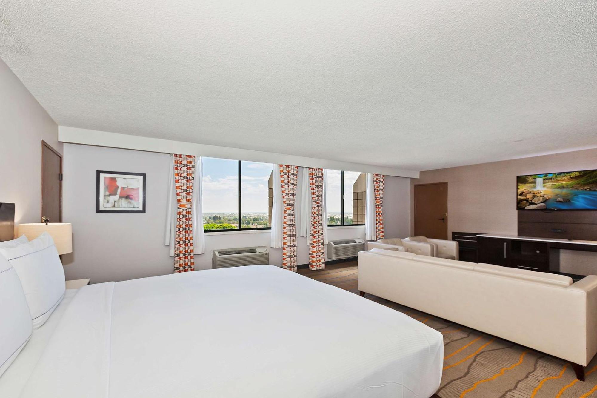ดับเบิลทรี บาย ฮิลตัน วิตเทียร์ ลอส แองเจลิส Hotel Whittier ภายนอก รูปภาพ