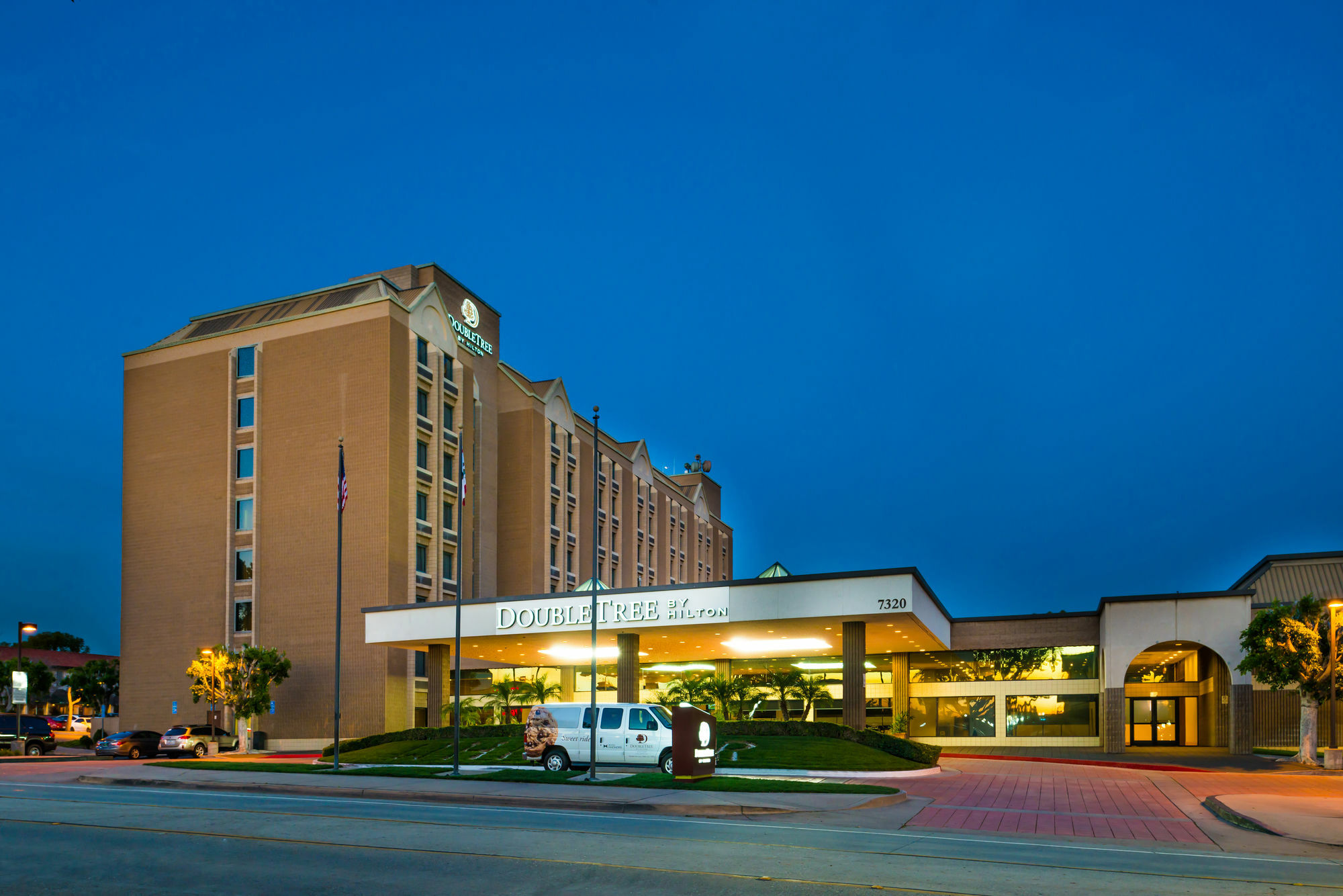 ดับเบิลทรี บาย ฮิลตัน วิตเทียร์ ลอส แองเจลิส Hotel Whittier ภายนอก รูปภาพ